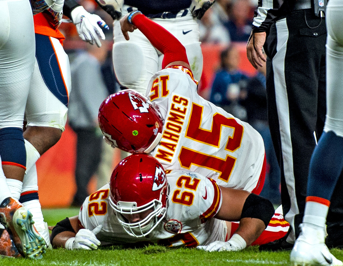 101719-s-Mahomes 01.JPG